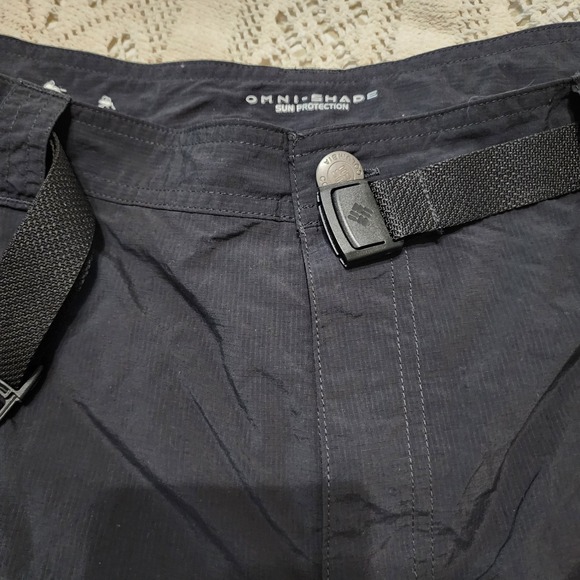 Columbia Omni-Shade Sun Protection Men's Black Size 42 Cargo Shorts Belted Hike - Picture 11 of 12